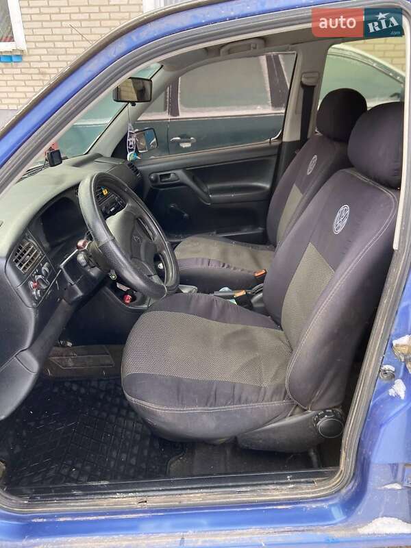 Хетчбек Volkswagen Golf 1996 в Горохові