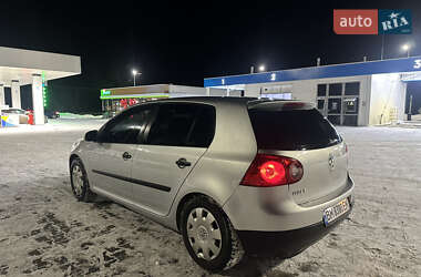 Хетчбек Volkswagen Golf 2004 в Ромнах