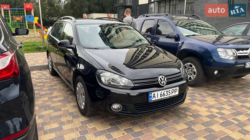 Универсал Volkswagen Golf 2009 в Киеве