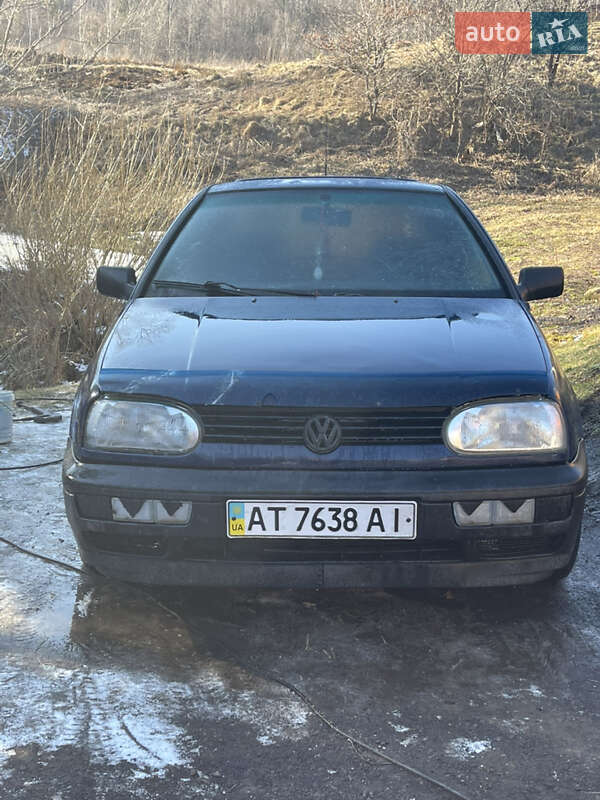 Хэтчбек Volkswagen Golf 1994 в Сколе фото 19 Хэтчбек Volkswagen Golf 1994 в Сколе