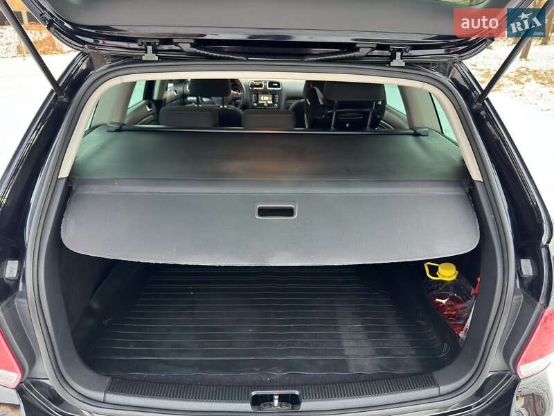 Универсал Volkswagen Golf 2012 в Калуше