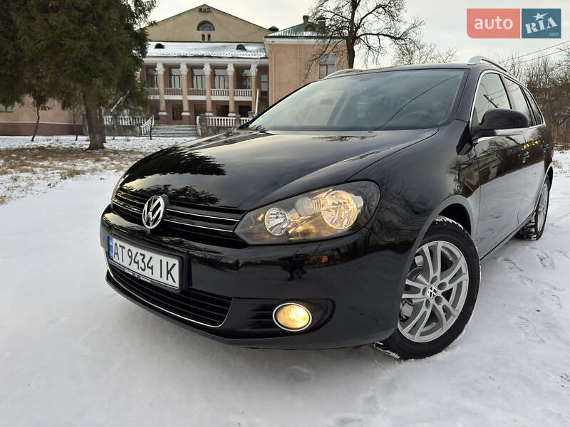Универсал Volkswagen Golf 2012 в Калуше