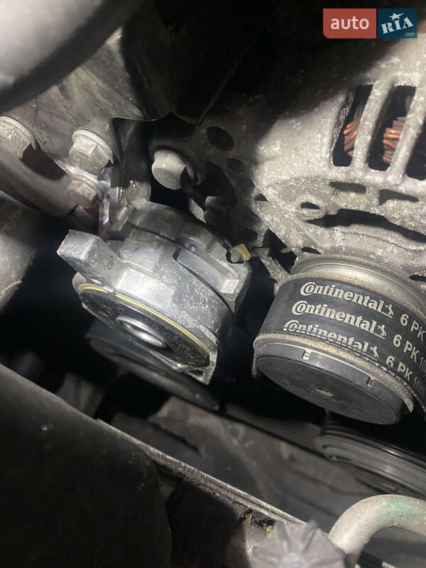 Універсал Volkswagen Golf 2009 в Любомлі