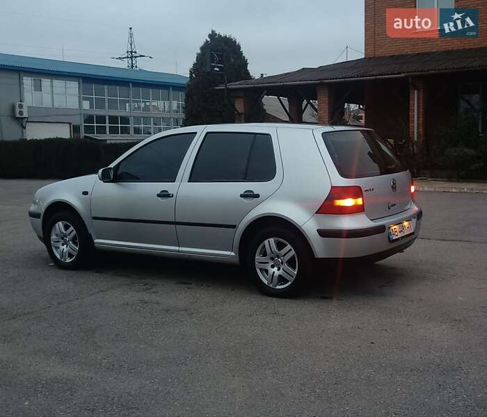 Хетчбек Volkswagen Golf 2002 в Знам'янці