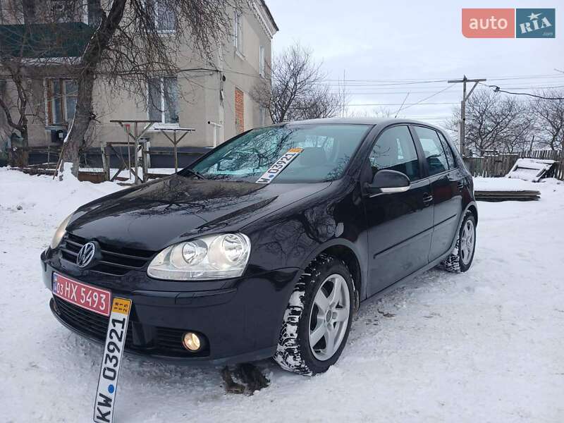Хетчбек Volkswagen Golf 2006 в Тернополі