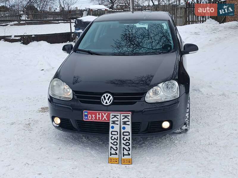 Хетчбек Volkswagen Golf 2006 в Тернополі