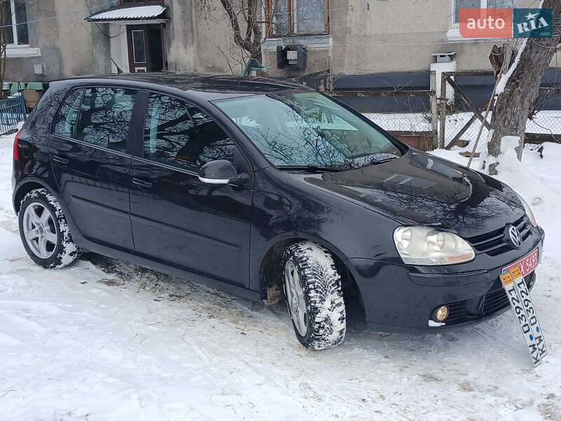 Хетчбек Volkswagen Golf 2006 в Тернополі