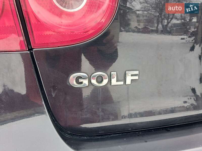 Хетчбек Volkswagen Golf 2006 в Тернополі