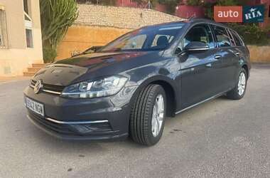 Универсал Volkswagen Golf 2017 в Ровно
