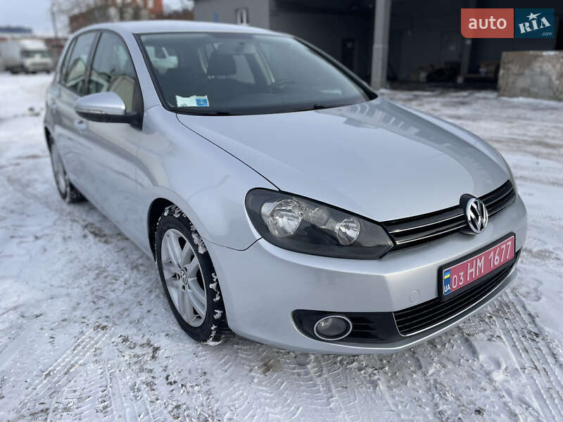 Хэтчбек Volkswagen Golf 2009 в Хмельницком