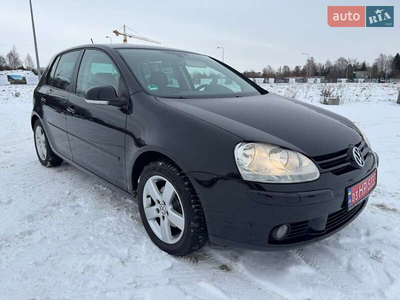 Хетчбек Volkswagen Golf 2008 в Львові