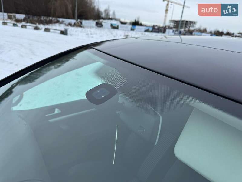 Хетчбек Volkswagen Golf 2008 в Львові