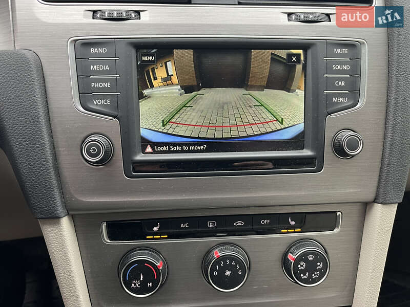 Хетчбек Volkswagen Golf 2017 в Вінниці