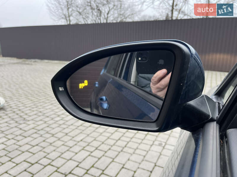 Хетчбек Volkswagen Golf 2017 в Вінниці