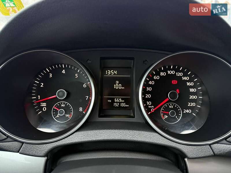 Хетчбек Volkswagen Golf 2010 в Вінниці