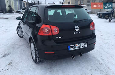 Хэтчбек Volkswagen Golf 2006 в Ровно