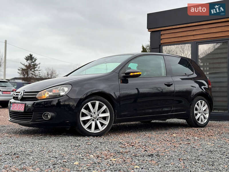 Хетчбек Volkswagen Golf 2010 в Дрогобичі