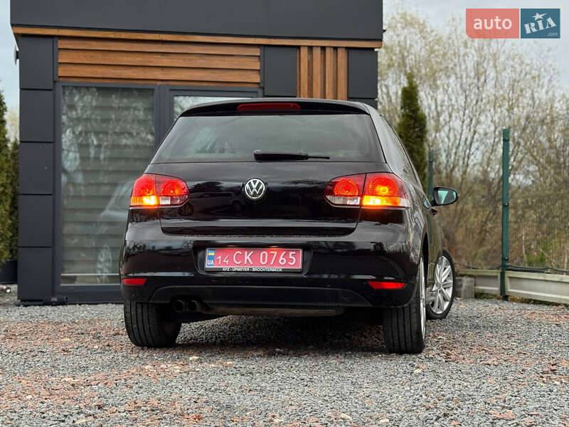 Хетчбек Volkswagen Golf 2010 в Дрогобичі