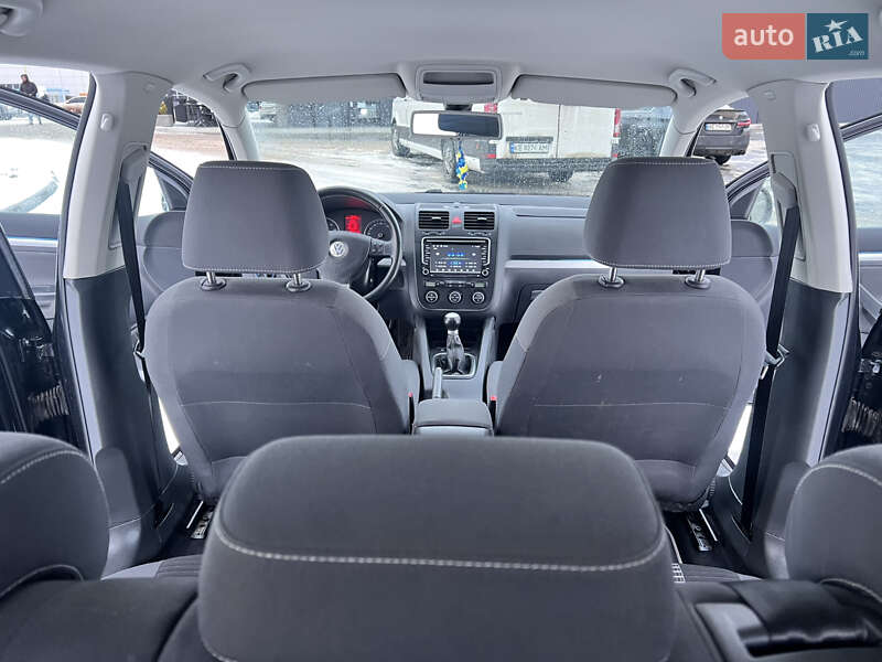 Хэтчбек Volkswagen Golf 2008 в Кривом Роге