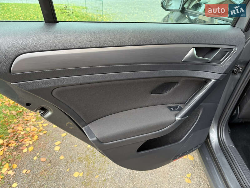 Універсал Volkswagen Golf 2018 в Хмельницькому