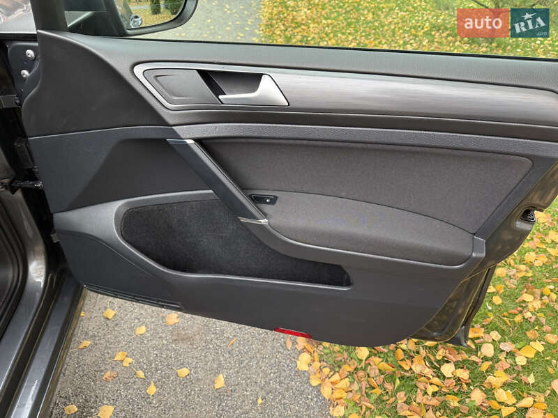 Універсал Volkswagen Golf 2018 в Хмельницькому