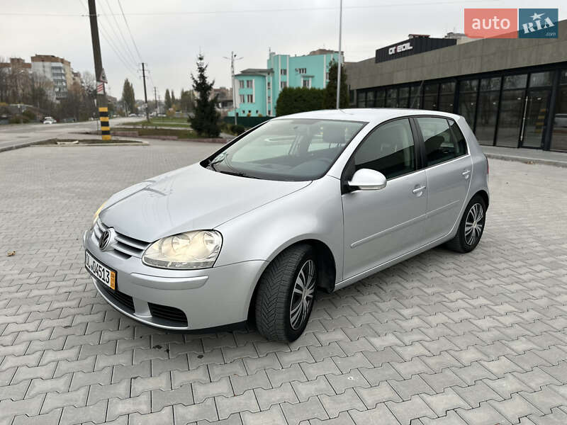 Хэтчбек Volkswagen Golf 2008 в Дунаевцах