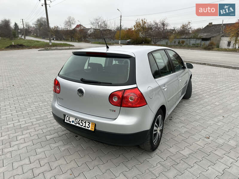 Хэтчбек Volkswagen Golf 2008 в Дунаевцах