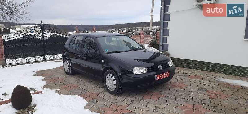 Хетчбек Volkswagen Golf 2001 в Бучачі
