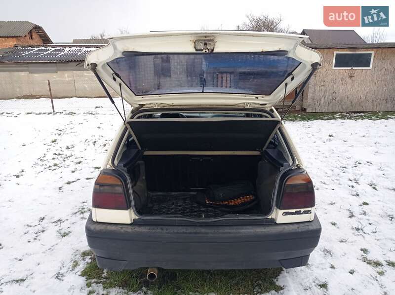 Хэтчбек Volkswagen Golf 1993 в Ивано-Франковске