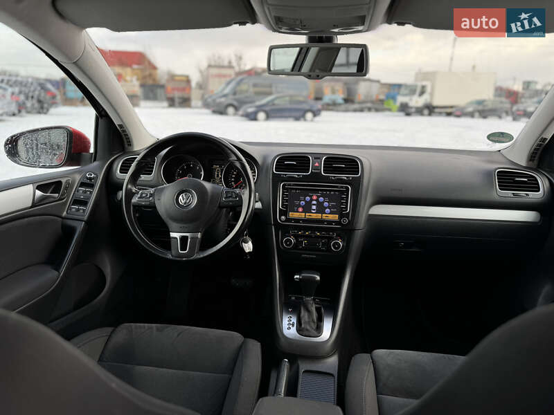 Хетчбек Volkswagen Golf 2009 в Луцьку