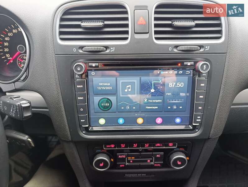 Хэтчбек Volkswagen Golf 2012 в Черкассах