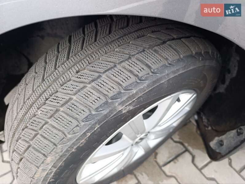 Хэтчбек Volkswagen Golf 2012 в Черкассах