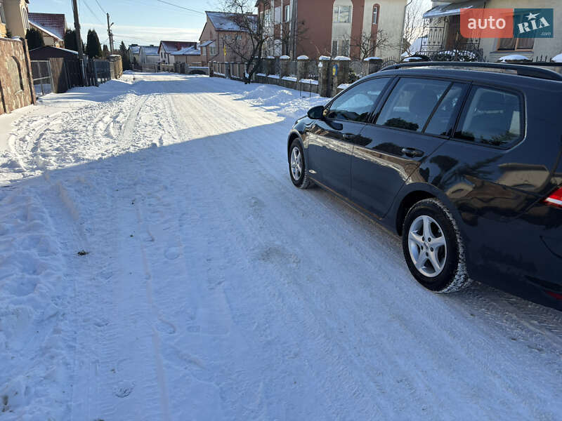 Универсал Volkswagen Golf 2016 в Тернополе
