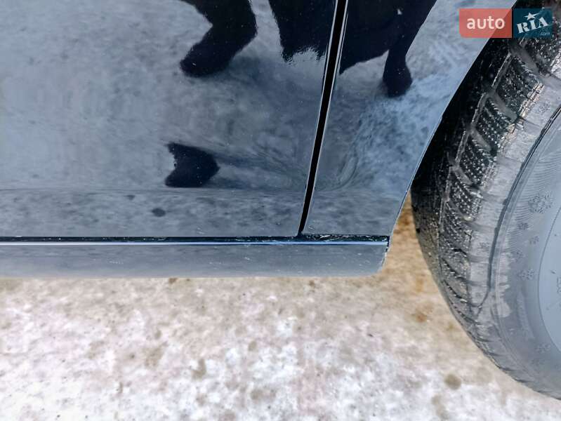 Хэтчбек Volkswagen Golf 2009 в Дубно