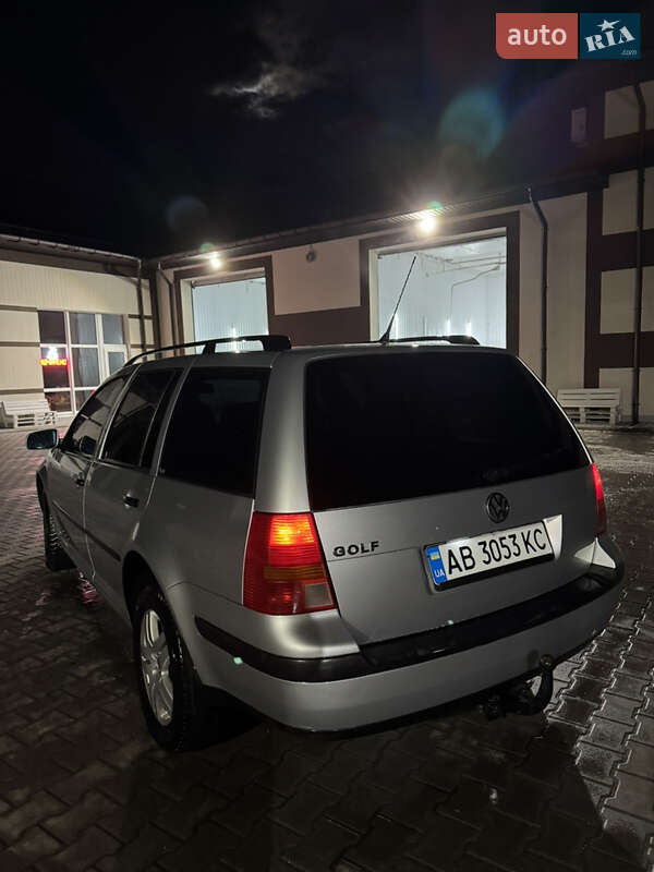 Универсал Volkswagen Golf 2000 в Могилев-Подольске