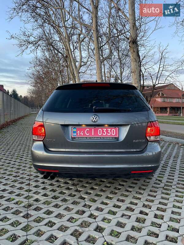 Универсал Volkswagen Golf 2013 в Мукачево