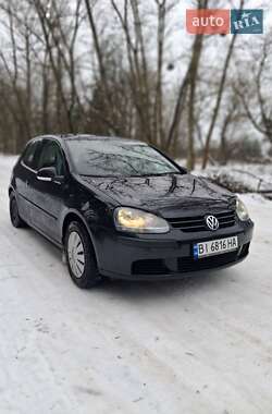 Хэтчбек Volkswagen Golf 2004 в Ахтырке