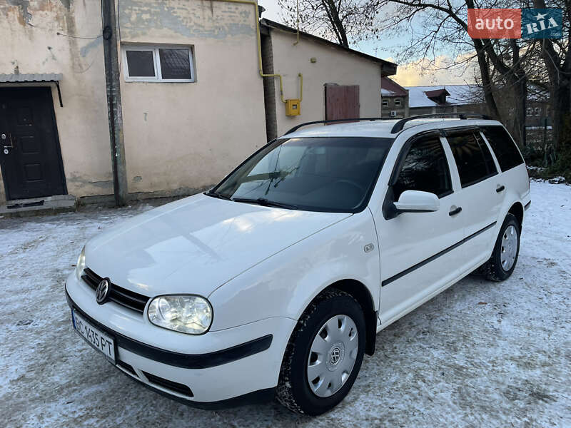 Универсал Volkswagen Golf 2001 в Львове