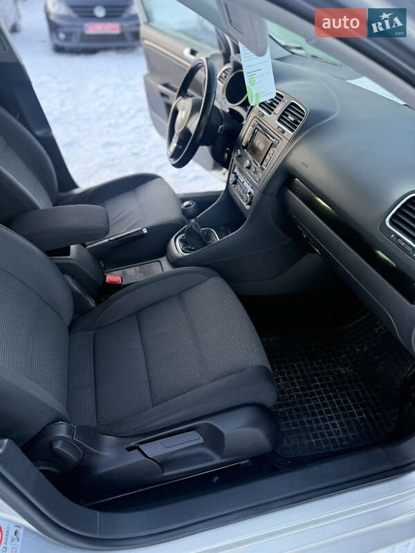 Універсал Volkswagen Golf 2009 в Хмельницькому