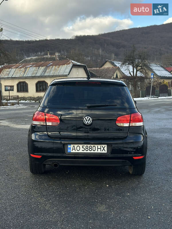 Хетчбек Volkswagen Golf 2012 в Перечині