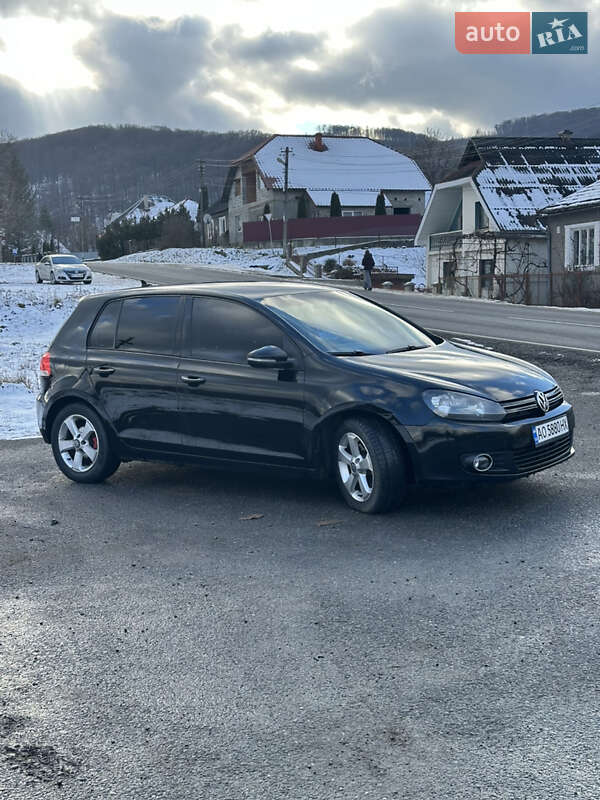 Хетчбек Volkswagen Golf 2012 в Перечині