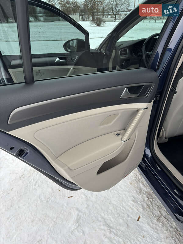 Хэтчбек Volkswagen Golf 2013 в Нетешине фото 22 Хэтчбек Volkswagen Golf 2013 в Нетешине