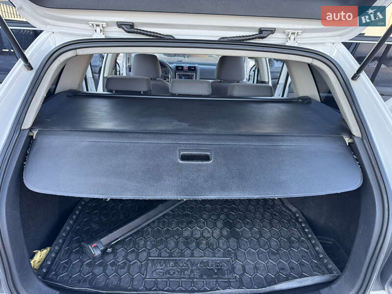 Універсал Volkswagen Golf 2009 в Володимирі
