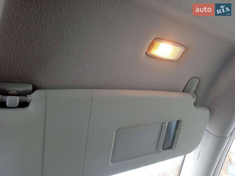 Хетчбек Volkswagen Golf 2003 в Красилові