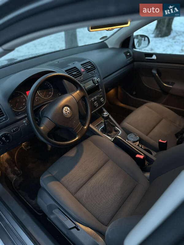 Хетчбек Volkswagen Golf 2008 в Вінниці
