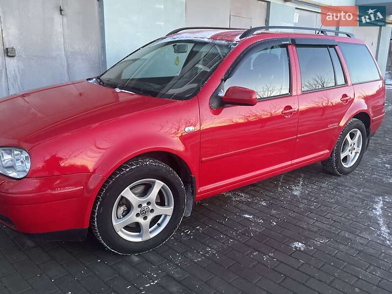 Універсал Volkswagen Golf 2006 в Тернополі