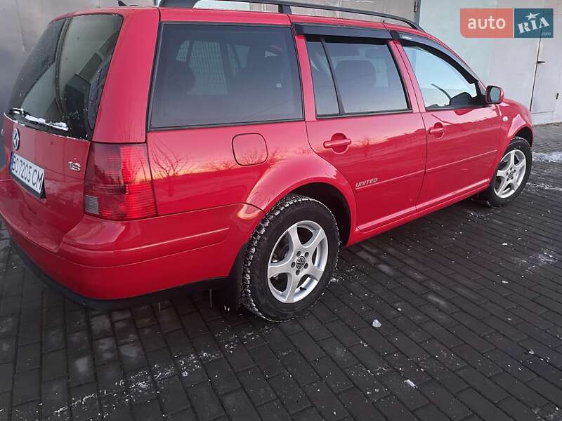 Універсал Volkswagen Golf 2006 в Тернополі