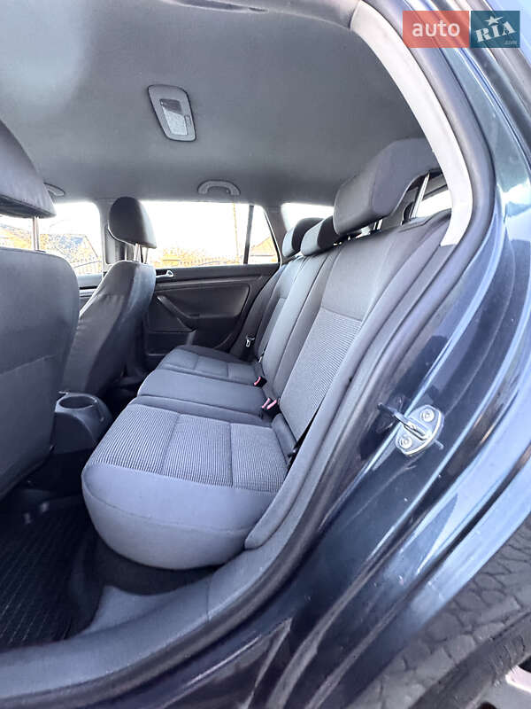 Универсал Volkswagen Golf 2007 в Самборе