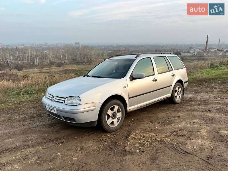 Універсал Volkswagen Golf 2002 в Слов'янську