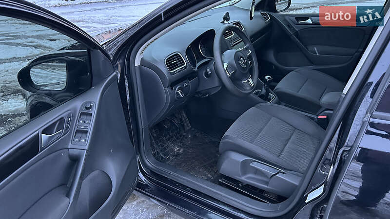 Хетчбек Volkswagen Golf 2008 в Кривому Розі